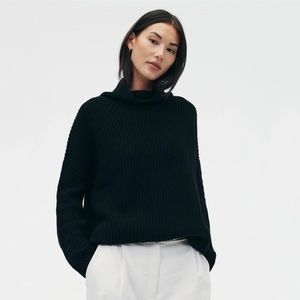 NAADAM Cashmino oversized ribbed turtleneck. Black, M, NWT